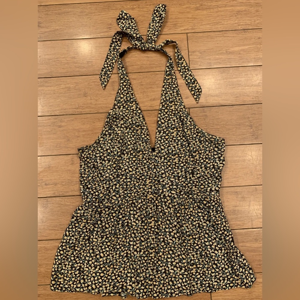 American Eagle Outfitters Black Boho Floral Elastic Back Tie Halter Top XS